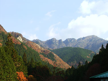 写真：山上ヶ岳・行場遠景